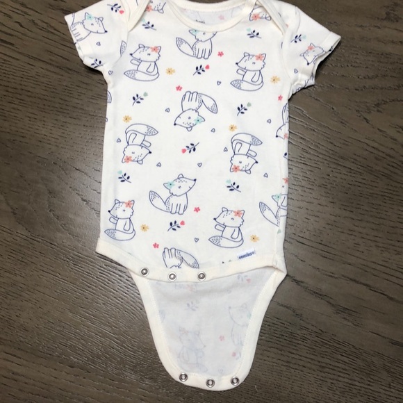 Gerber Other - Baby girl onesie